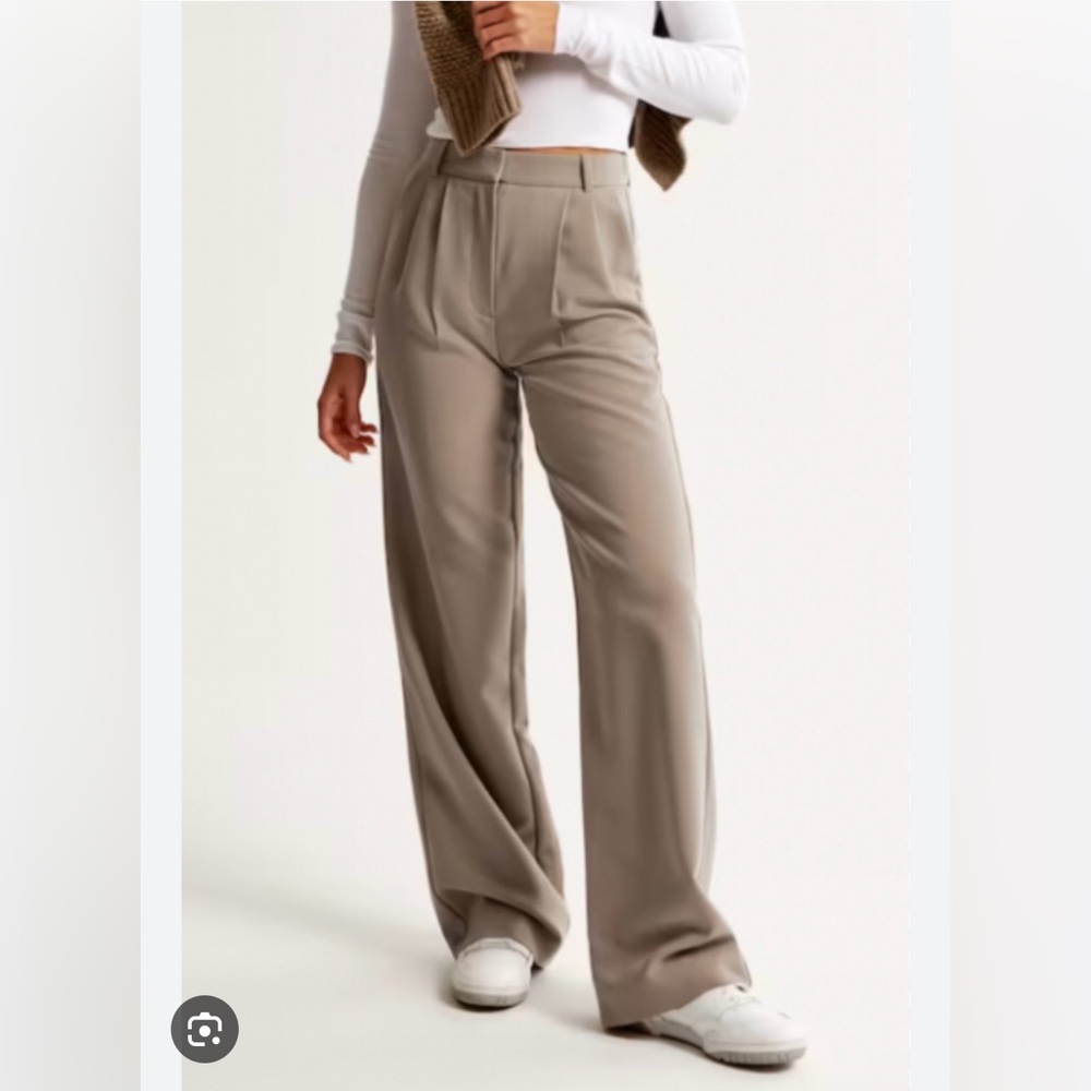 Abercrombie & Fitch Sloane Tailored Wide Leg Pant